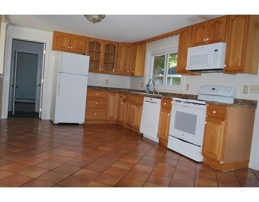 80 Clarence Road Bellingham, MA 02019 - Photo 7 of 20 Gallery Image 7