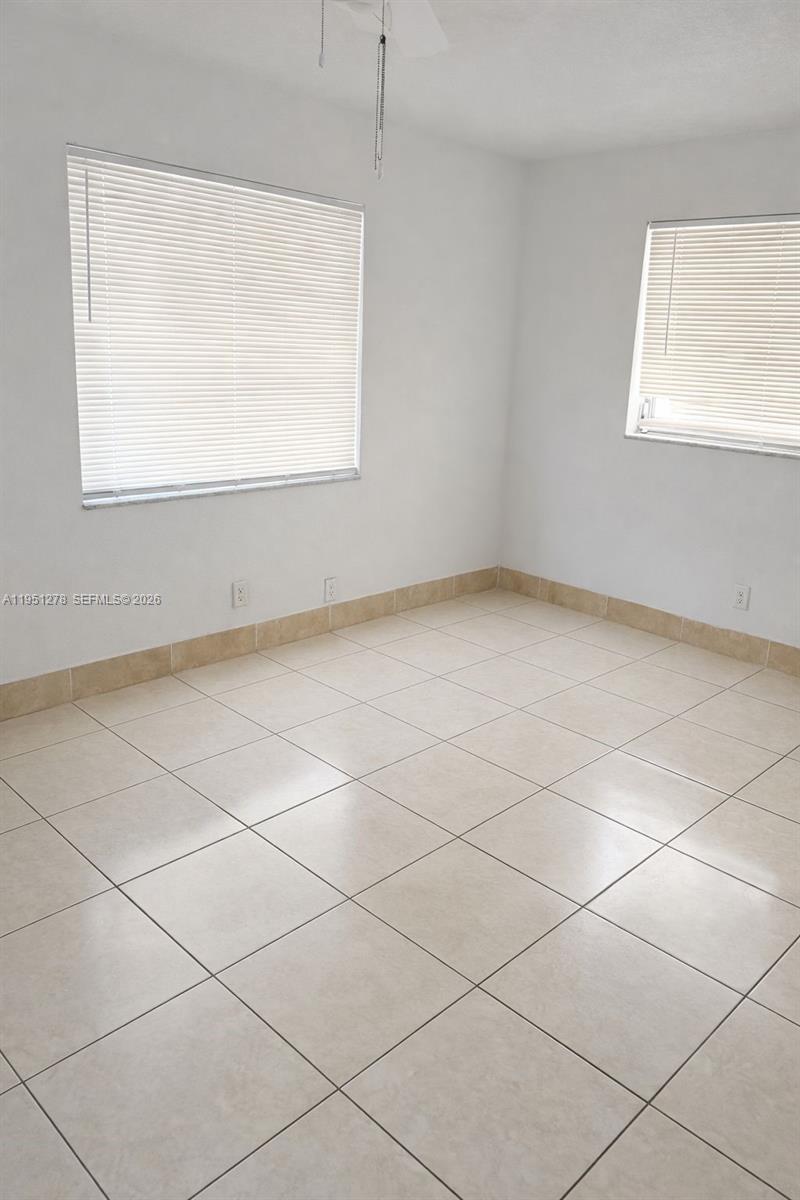 3500 Riverside Drive, Unit 13 Coral Springs, FL 33065 - Photo 3 of 7 Living room