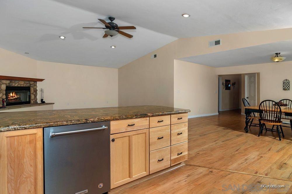 512 El Monte Road El Cajon, CA 92020 - Photo 8 of 25