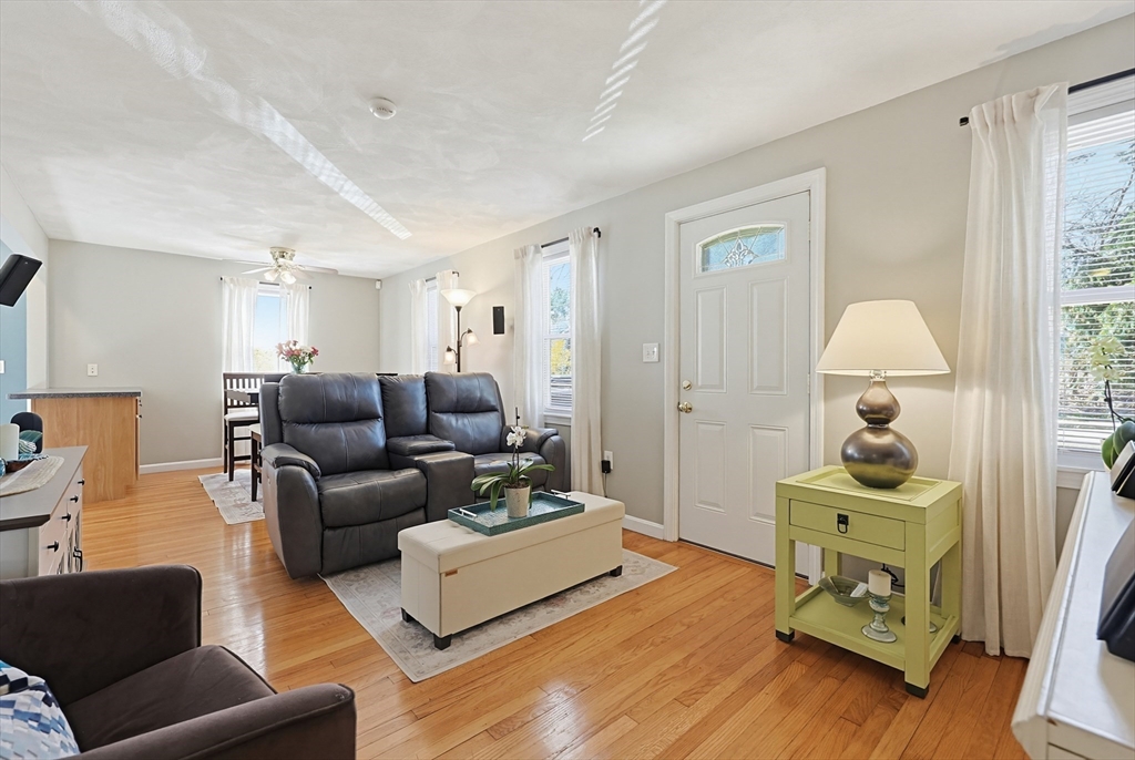 234 Allen Road Billerica, MA 01821 - Photo 4 of 38 Gallery Image 4