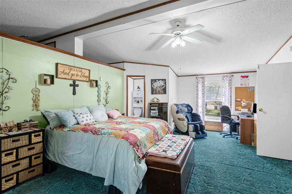 402 Silver Acres Road Azle, TX 76020 - Photo 12 of 30