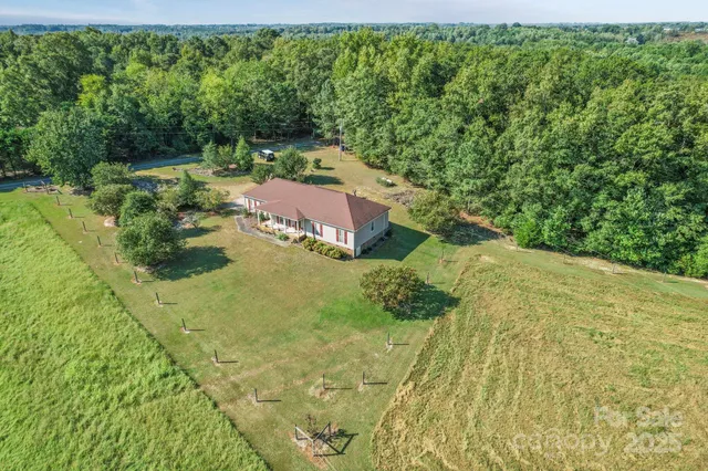 a view of an outdoor space and a yard
