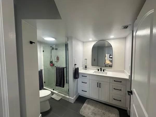 $5,000 | 5420 North Ocean Drive, Unit 1903, Singer Island, FL 33404