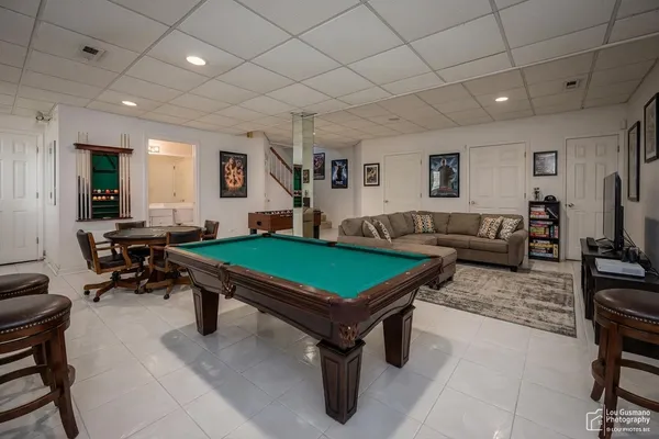 $469,900 | 16-w536 58th Street, Clarendon Hills, IL 60514