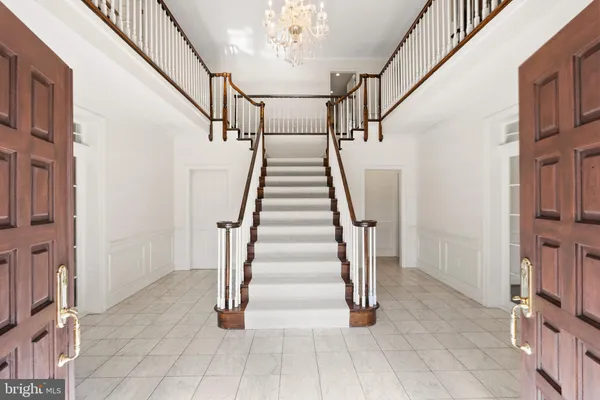 $2,295,000 | 644 Live Oak Drive, McLean, VA 22101