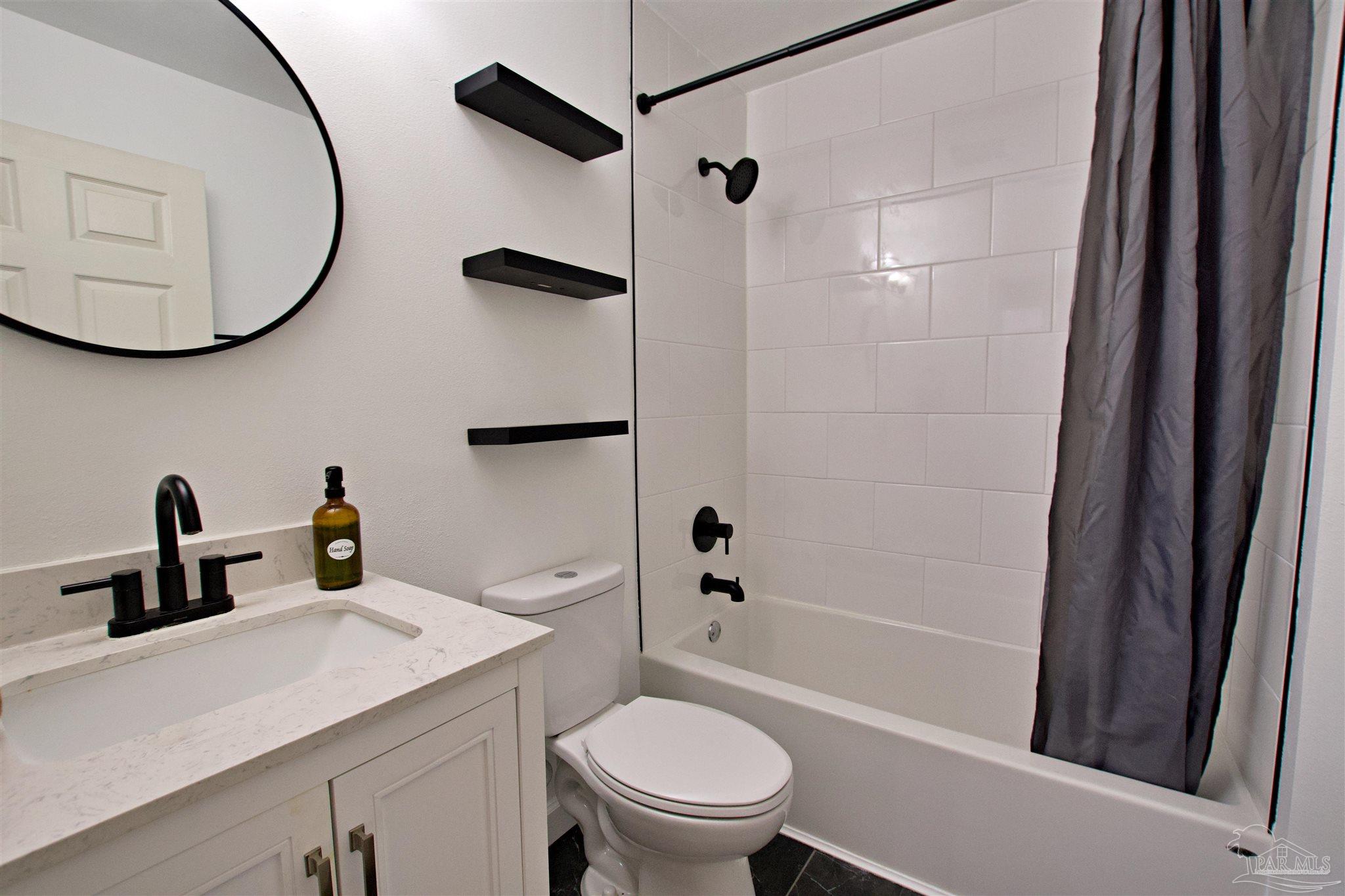 8084 Castle Pointe Way Pensacola, FL 32506 - Photo 17 of 19