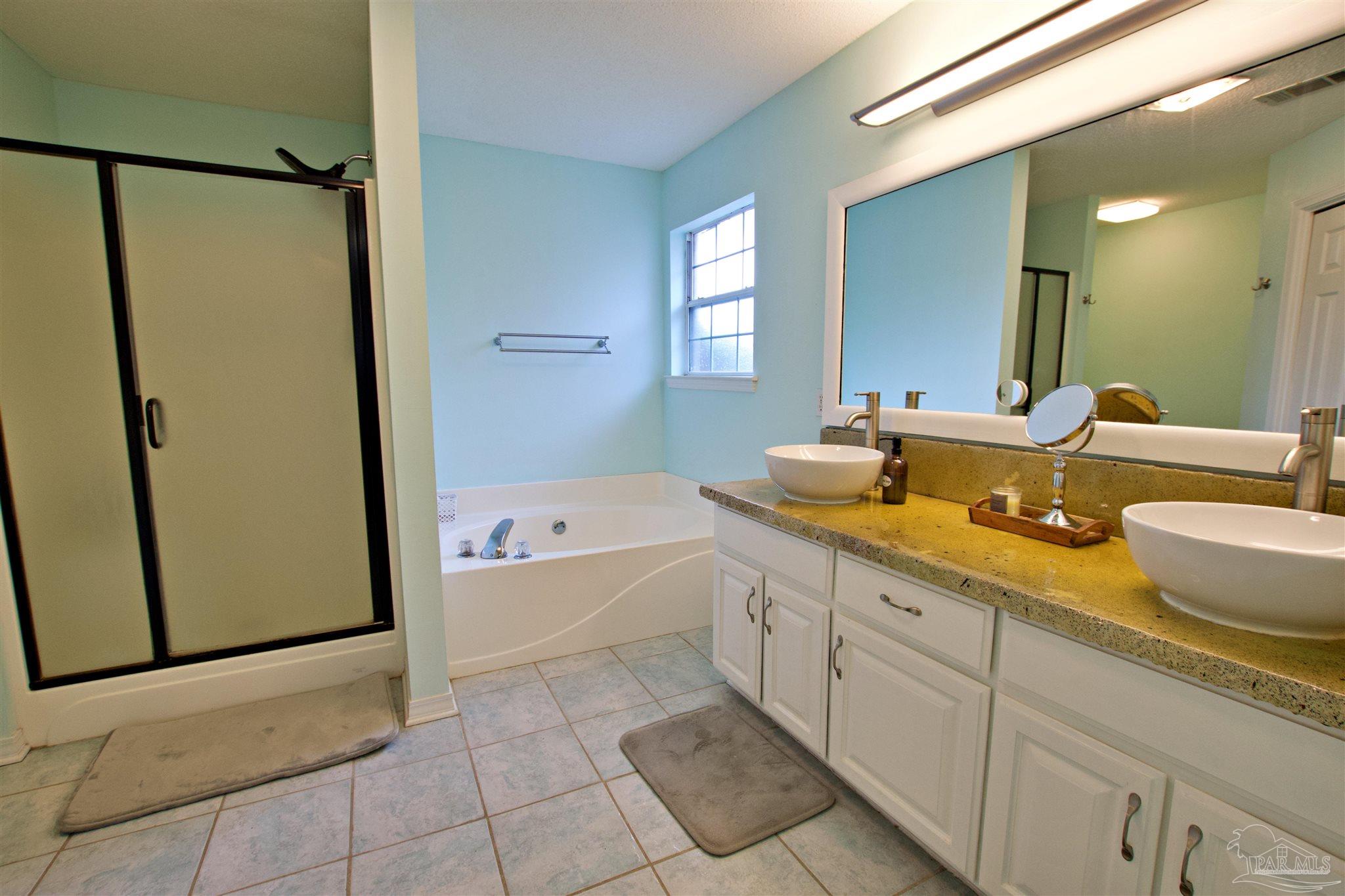 8084 Castle Pointe Way Pensacola, FL 32506 - Photo 8 of 19