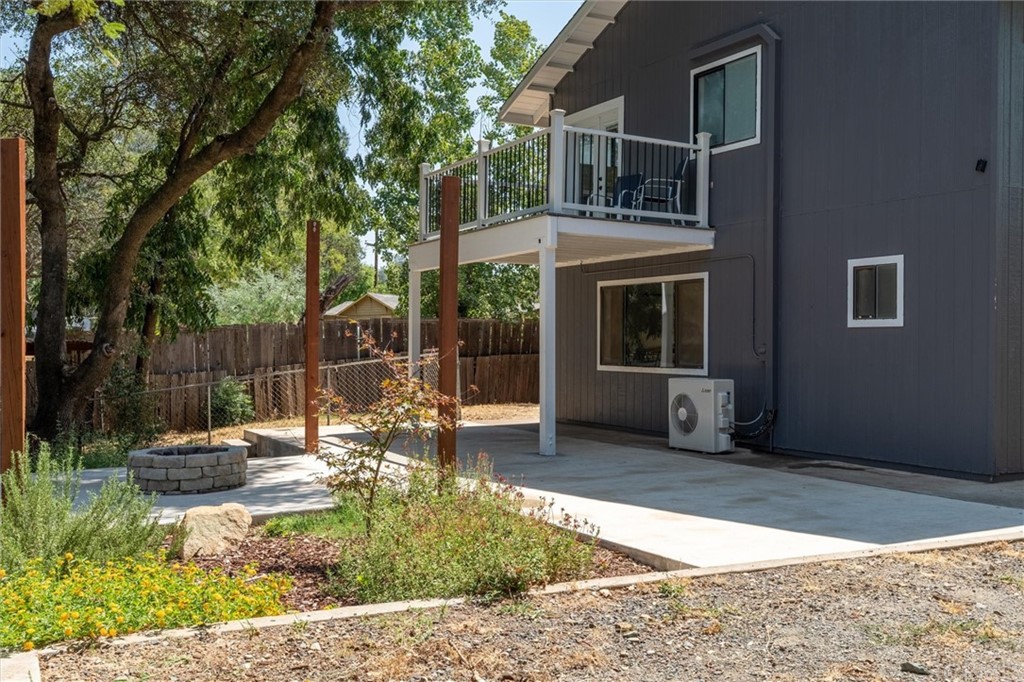 89 Glen Cir Drive Oroville, CA 95966 - Photo 30 of 32 a house view with a outdoor space