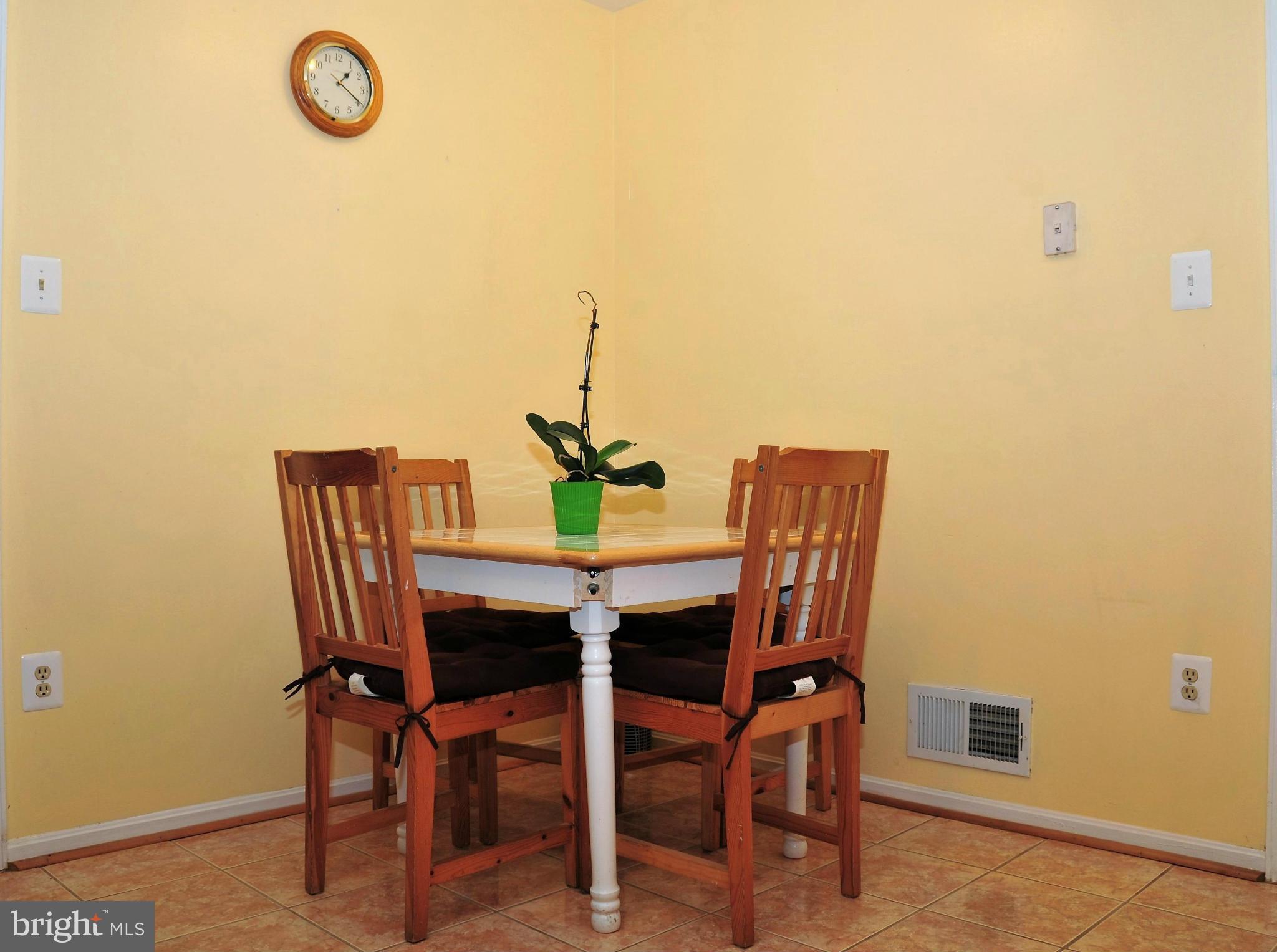 5356 Guinea Road Fairfax, VA 22032 - Photo 8 of 28 KITCHEN