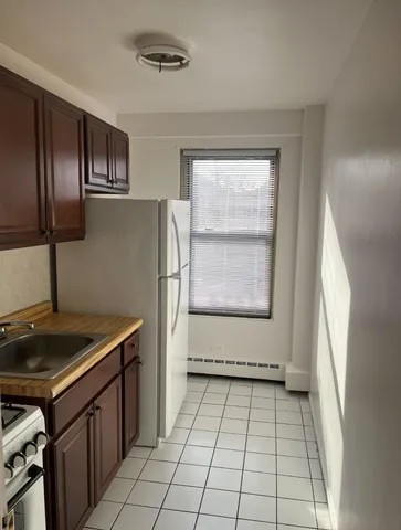 $1,325 | 2630 West Berwyn Avenue, Unit 212, Chicago, IL 60625