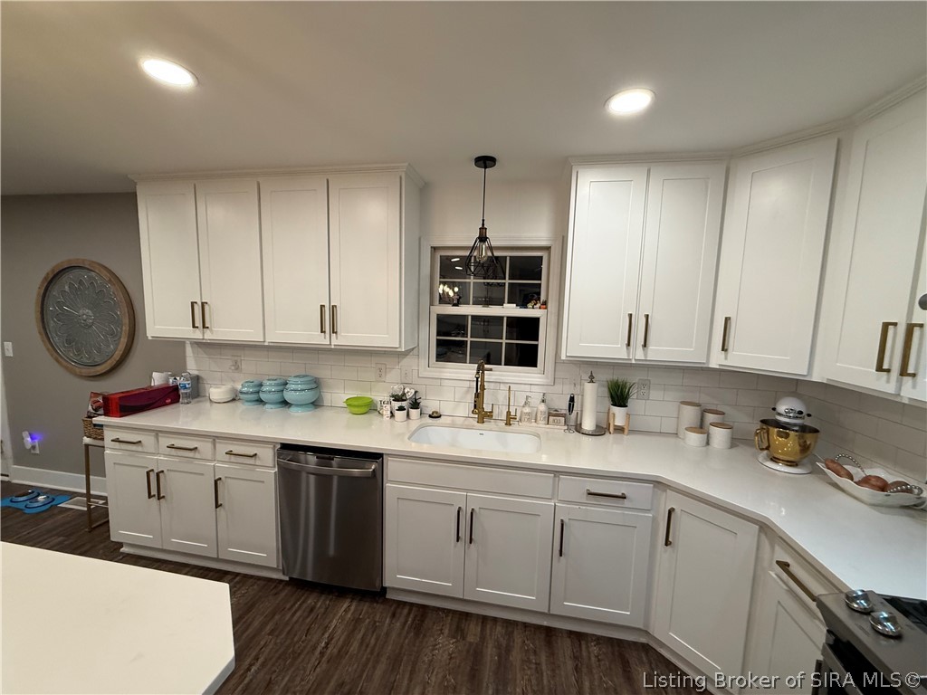 5715 Ridgefield Drive Charlestown, IN 47111 - Photo 7 of 38