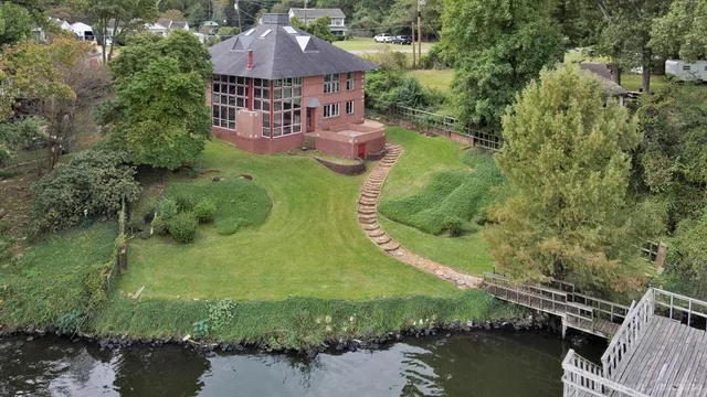 $485,000 | 6144 South Lakeshore Drive, Shreveport, LA 71119