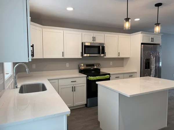 $4,100 | 17 Kashmir's Way, Unit 17, Lakeville, MA 02347