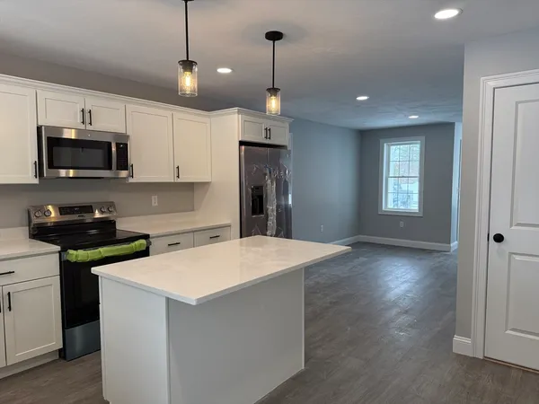 $4,100 | 17 Kashmir's Way, Unit 17, Lakeville, MA 02347