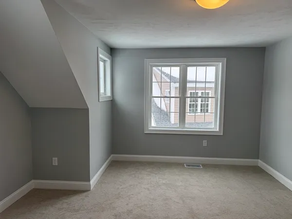 $4,100 | 17 Kashmir's Way, Unit 17, Lakeville, MA 02347