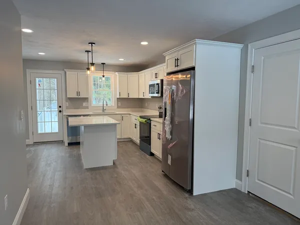 $4,100 | 17 Kashmir's Way, Unit 17, Lakeville, MA 02347