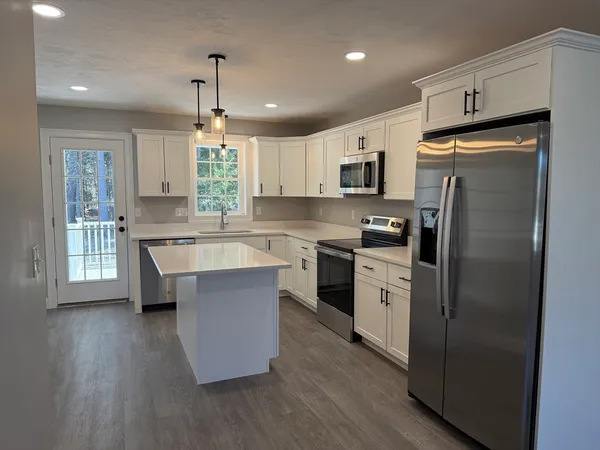 $4,100 | 17 Kashmir's Way, Unit 17, Lakeville, MA 02347