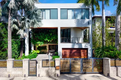 $8,850,000 | 1755 Fairhaven Place, Miami, FL 33133