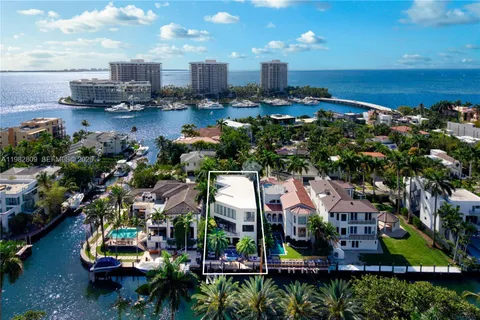 $8,850,000 | 1755 Fairhaven Place, Miami, FL 33133