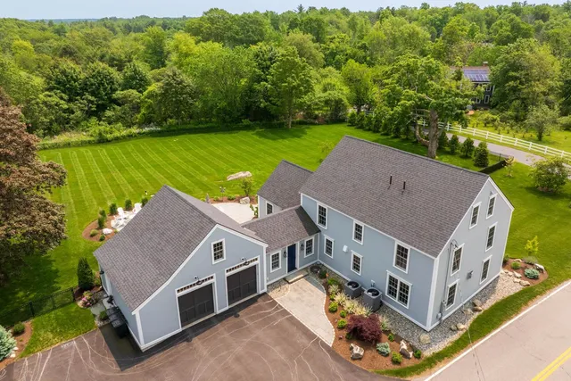 $1,790,000 | 24 Great Bay Road, Greenland, NH 03840