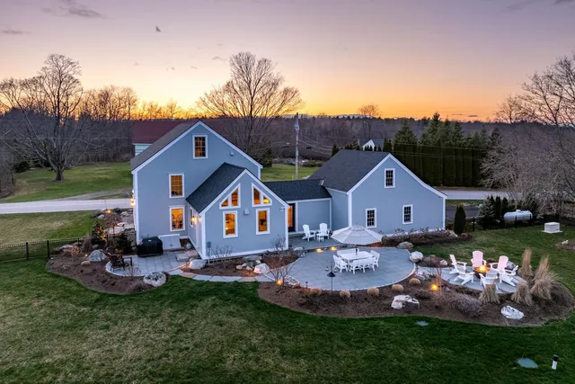 $1,790,000 | 24 Great Bay Road, Greenland, NH 03840