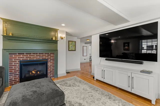 $1,790,000 | 24 Great Bay Road, Greenland, NH 03840