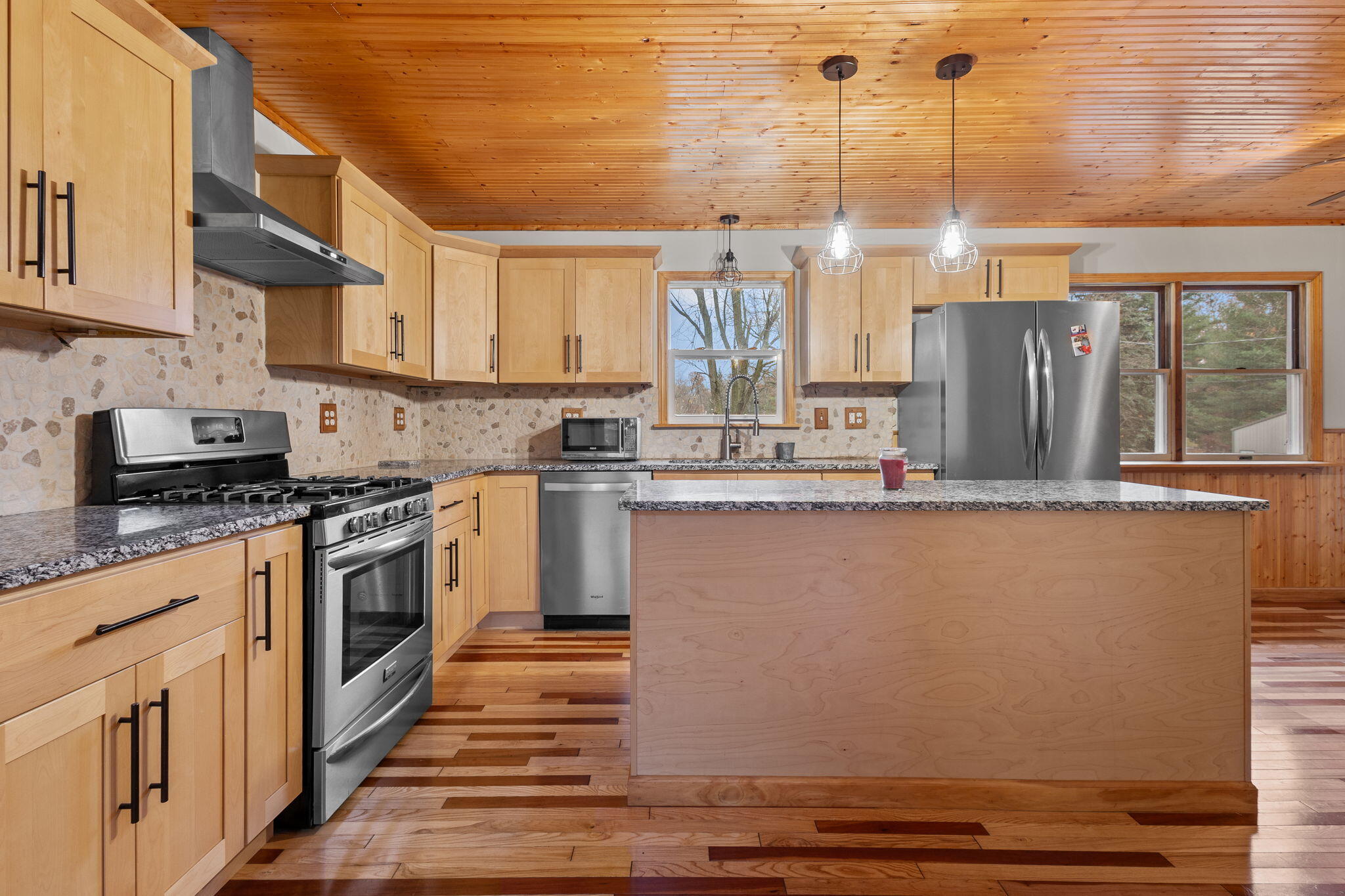 10201 North 464 East Demotte, IN 46310 - Photo 8 of 62 2048x1365