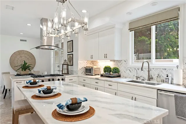 $25,000 | 315 Goldenrod Avenue, Corona del Mar, CA 92625