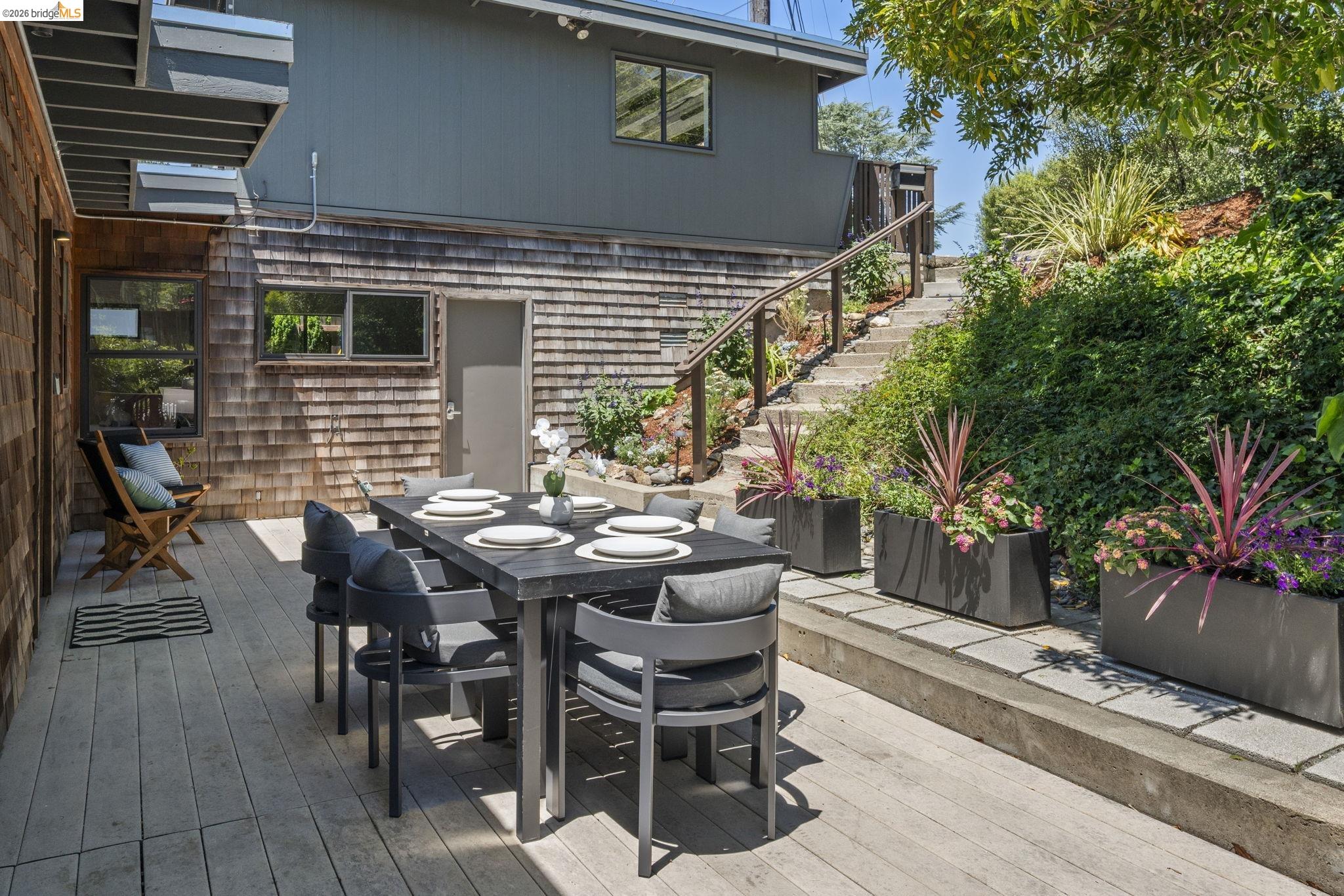 1126 Keeler Avenue Berkeley, CA 94708 - Photo 4 of 44
