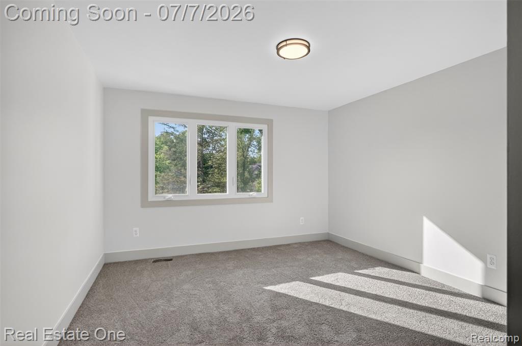 2141 Hickory Leaf Court North Rochester Hills, MI 48309 - Photo 45 of 71