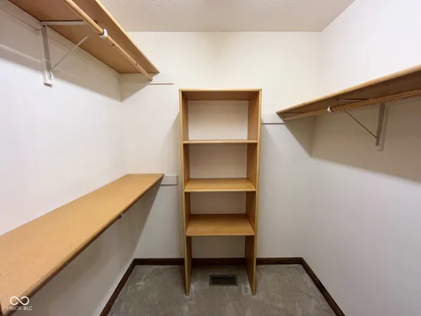 $195,000 | 823 Freedom Drive, Seymour, IN 47274