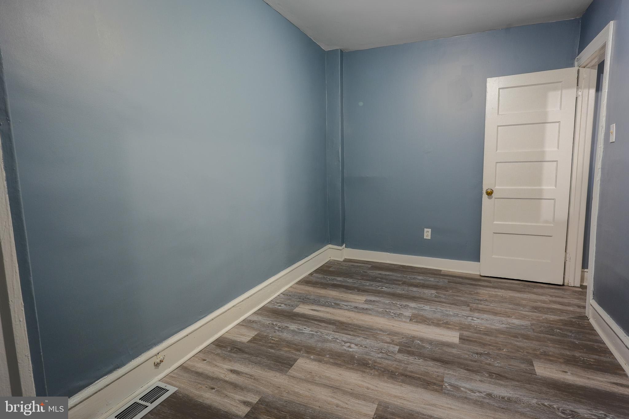 6746 Linmore Avenue Philadelphia, PA 19142 - Photo 15 of 28 Room 2