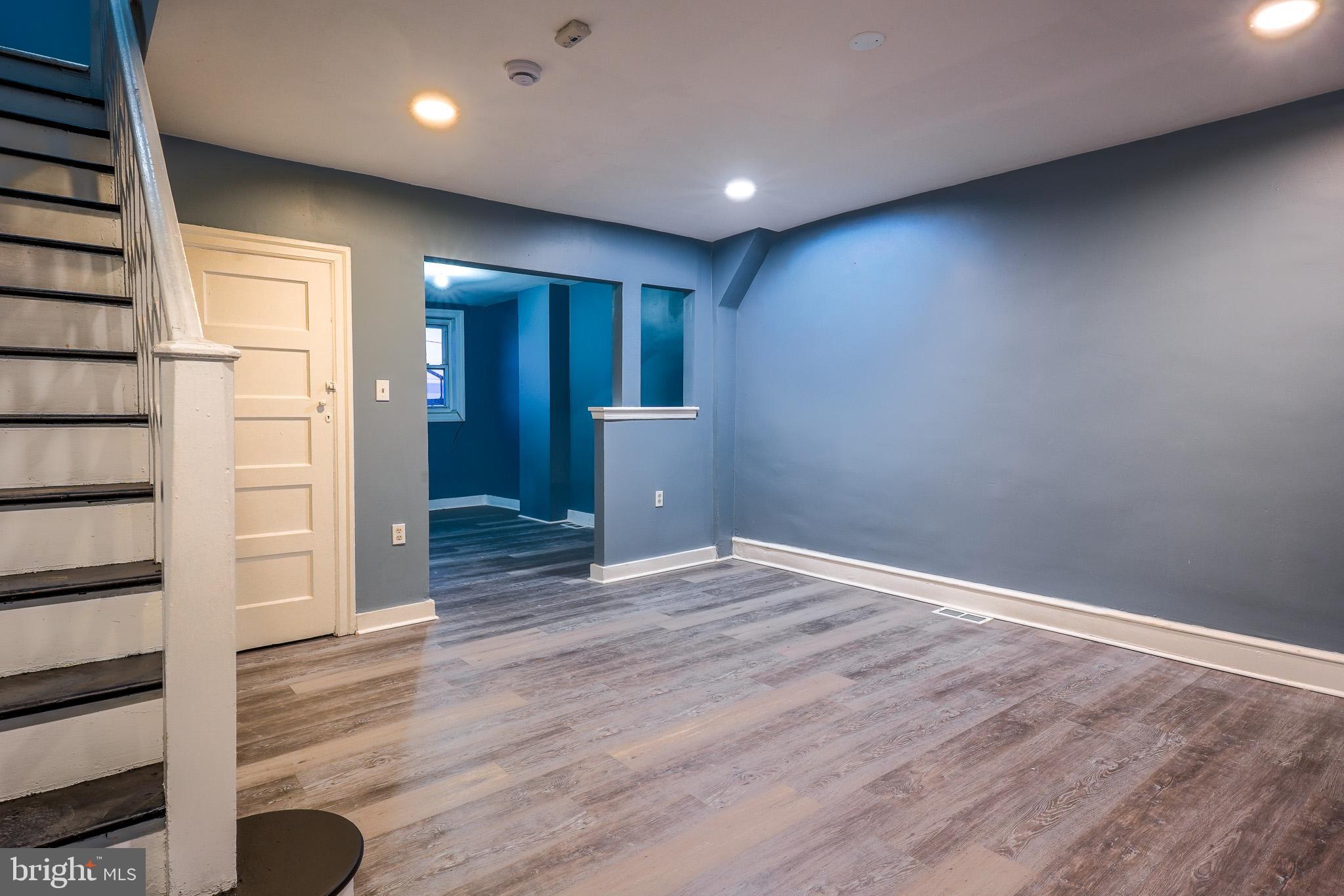 6746 Linmore Avenue Philadelphia, PA 19142 - Photo 4 of 28