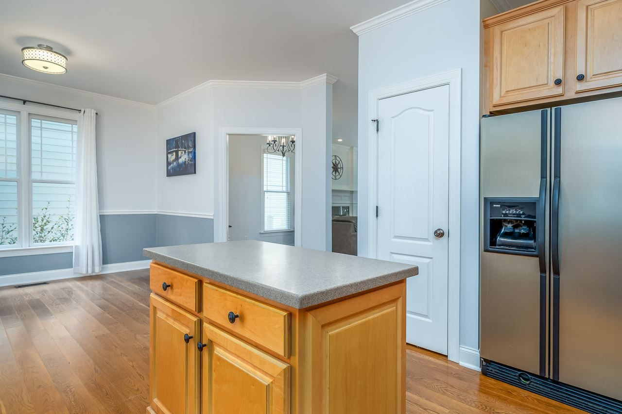 535 Pace Street Raleigh, NC 27604 - Photo 10 of 25 Kitchen/Breakfast Room