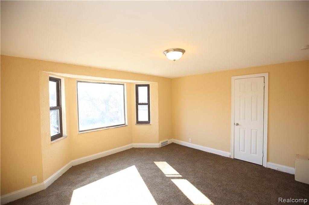 18211 Santa Rosa Drive Detroit, MI 48221 - Photo 6 of 9