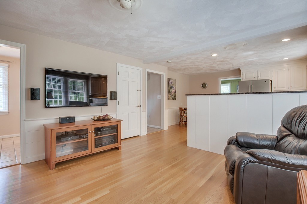 12 Heywood Road Westford, MA 01886 - Photo 13 of 28 Gallery Image 13