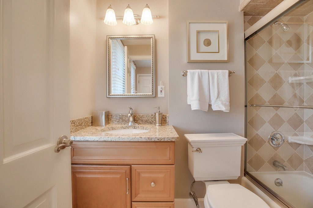 12 Heywood Road Westford, MA 01886 - Photo 15 of 28 Gallery Image 15