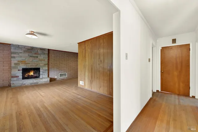 $1,800,000 | 677 Petaluma Avenue, Sonoma, CA 95476