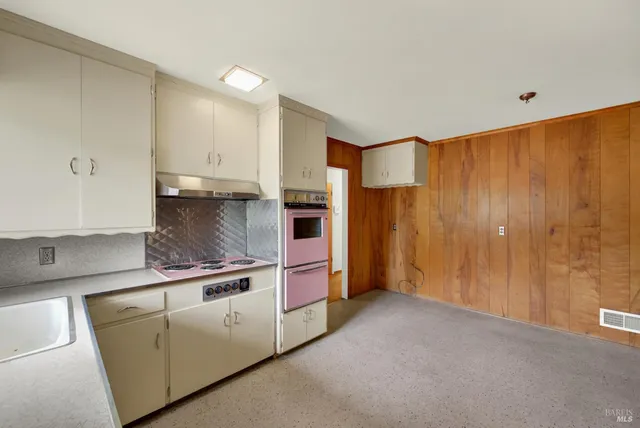 $1,800,000 | 677 Petaluma Avenue, Sonoma, CA 95476