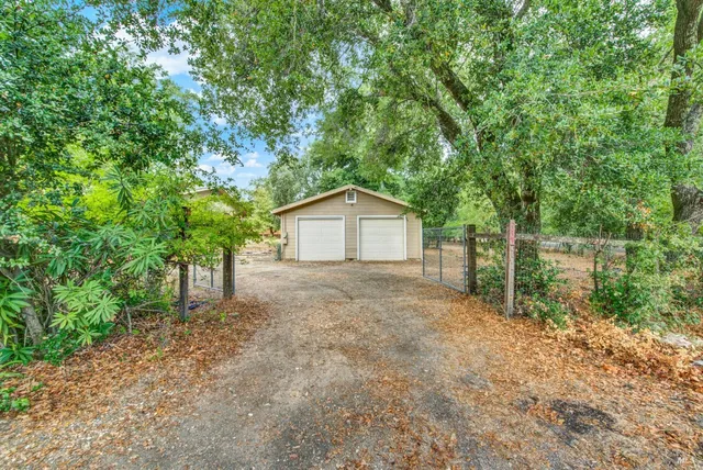 $1,800,000 | 677 Petaluma Avenue, Sonoma, CA 95476