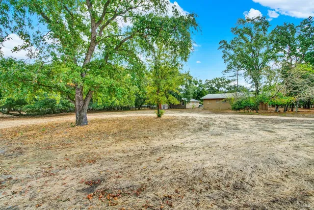 $1,800,000 | 677 Petaluma Avenue, Sonoma, CA 95476