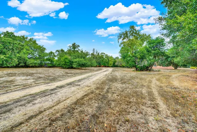 $1,800,000 | 677 Petaluma Avenue, Sonoma, CA 95476