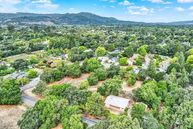 $1,800,000 | 677 Petaluma Avenue, Sonoma, CA 95476