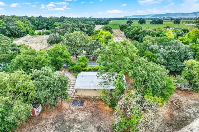 $1,800,000 | 677 Petaluma Avenue, Sonoma, CA 95476