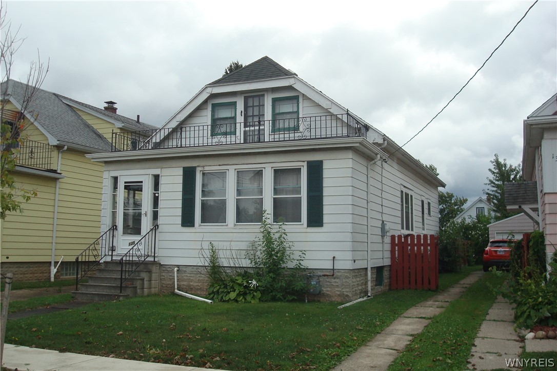 135 Peach Tree Road Cheektowaga, NY 14225 - Photo 2 of 7 Gallery Image 2