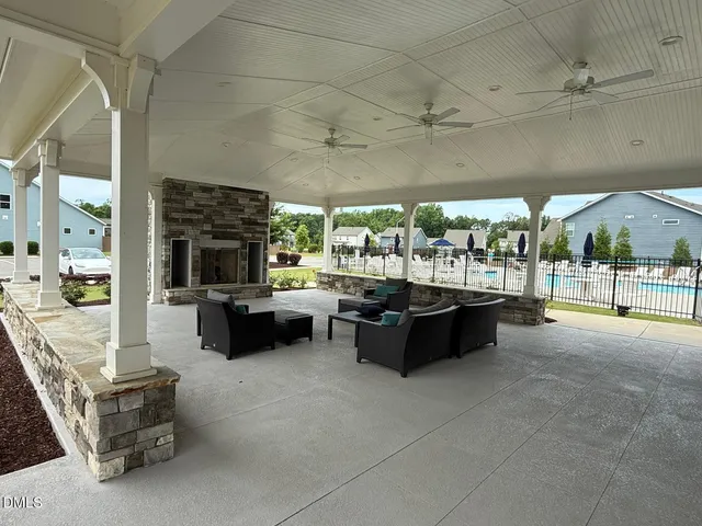 $2,995 | 3606 Autumn Creek Drive, Fuquay-Varina, NC 27526