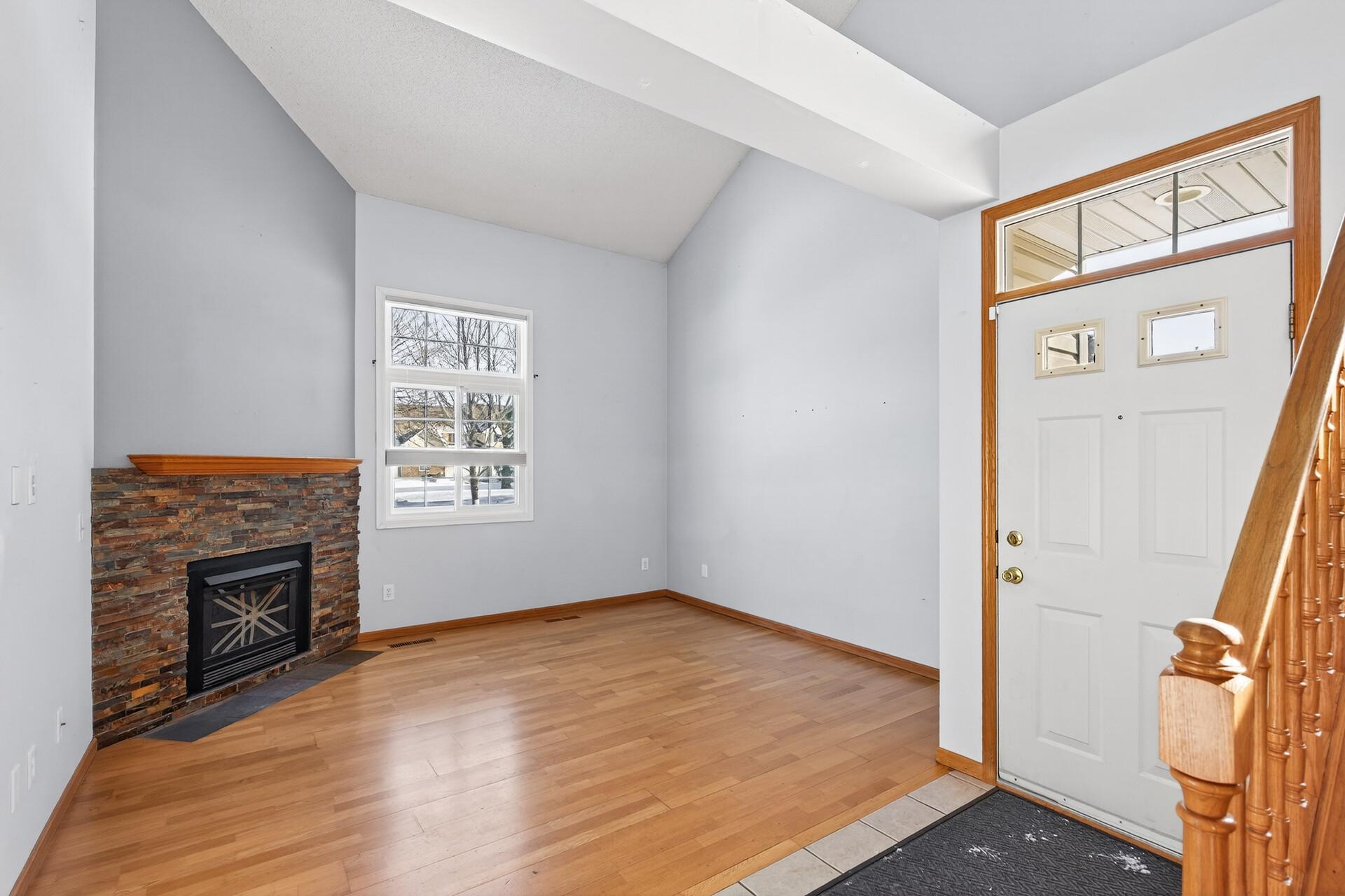 15522 Garnet Way, Unit 102 Apple Valley, MN 55124 - Photo 3 of 27