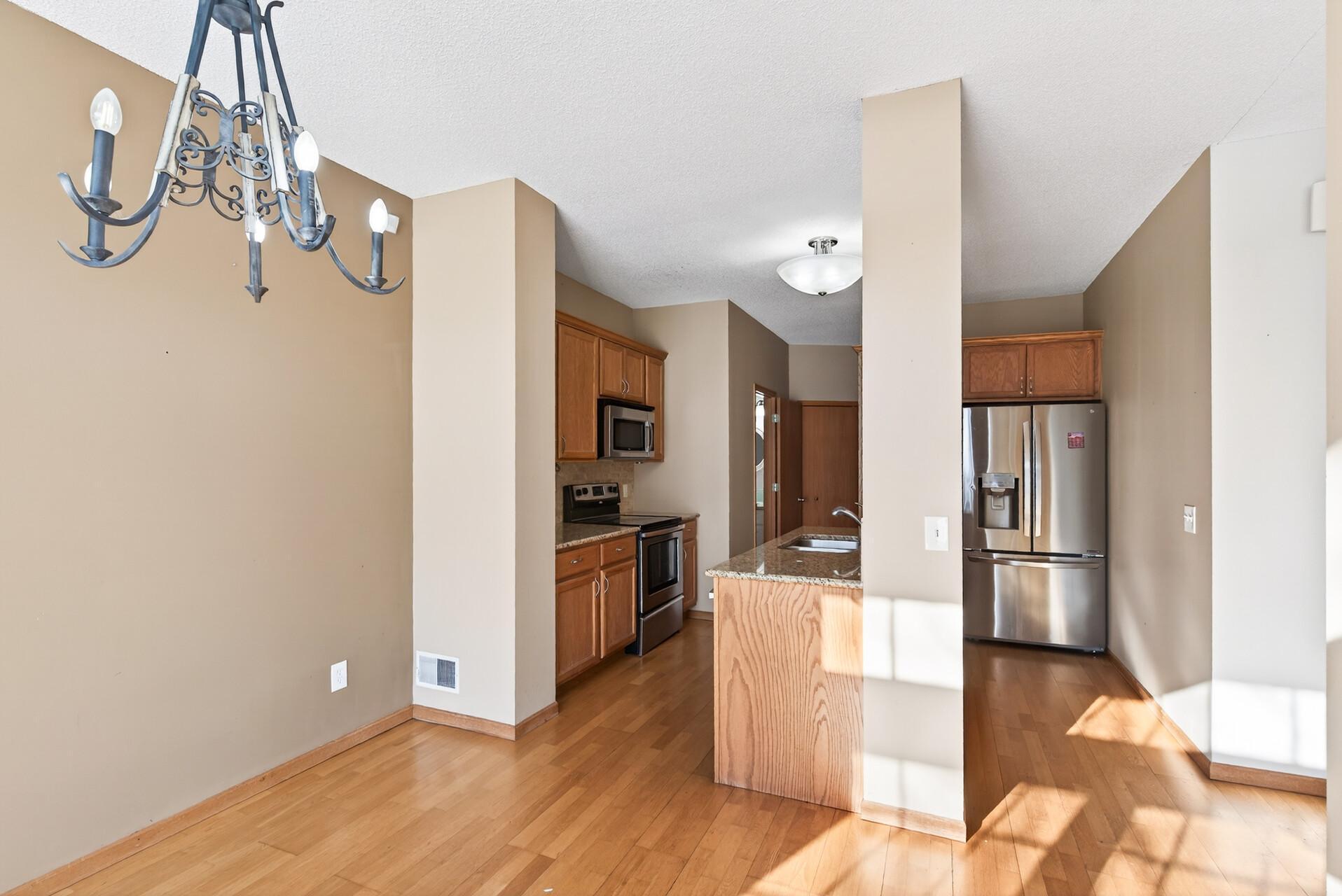 15522 Garnet Way, Unit 102 Apple Valley, MN 55124 - Photo 9 of 27