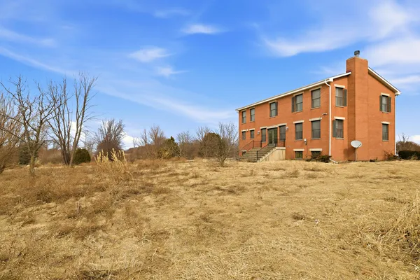 $458,000 | 3837 East 30th Road, Sheridan, IL 60551