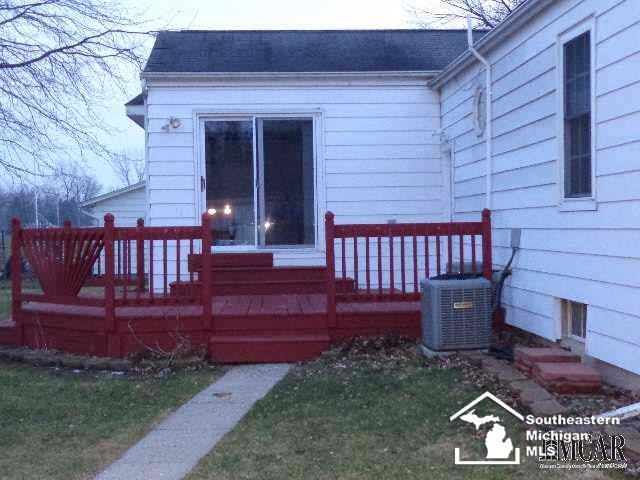 8328 Crabb Road Temperance, MI 48182 - Photo 7 of 9
